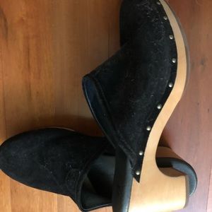 UGG clogs NWOT